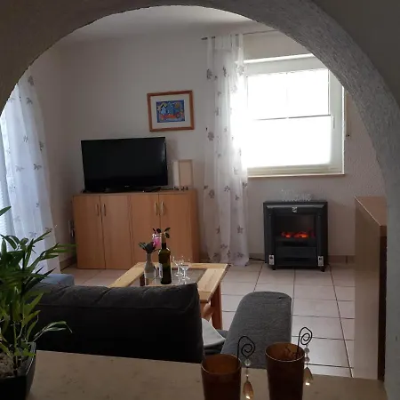 Haus Hibiskus Сasa de vacaciones Keszthely